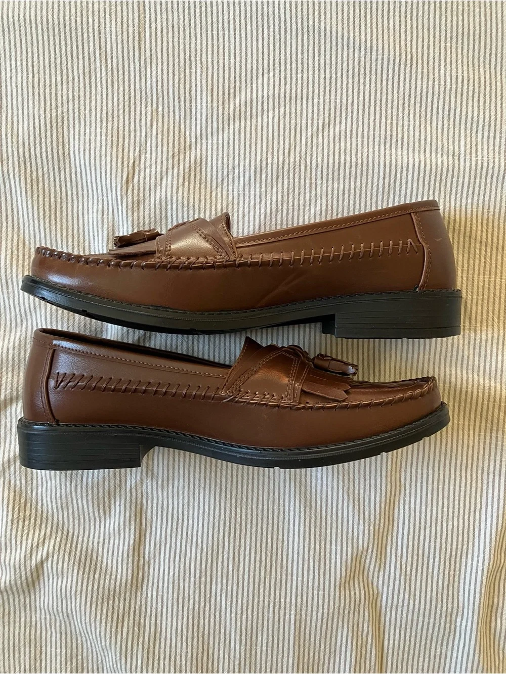 Deer Stags Herman Tassel Loafers NWT